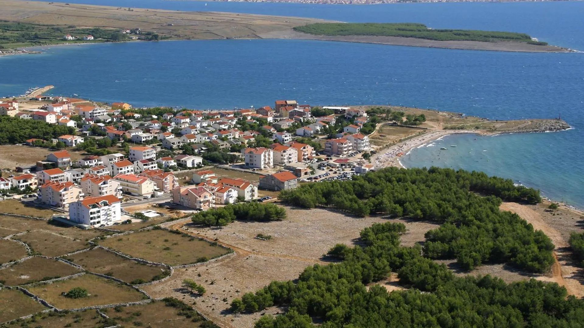 Apartments With A Parking Space Povljana, Pag - 22355  Povljana
