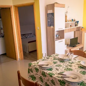 Apartament Elza, Povljana